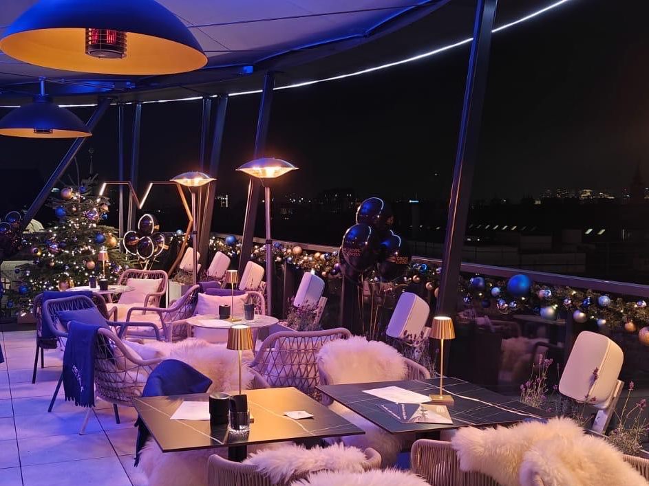 Silvester in der Lamee Rooftop Bar in Wien.