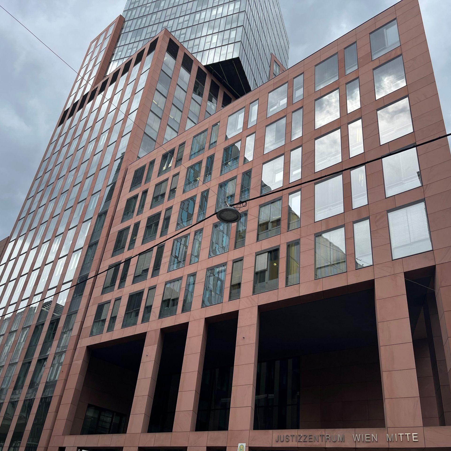 Das teuerste Gebäude, das 2024 in Wien verkauft wurde, ist das Justizzentrum Wien Mitte.