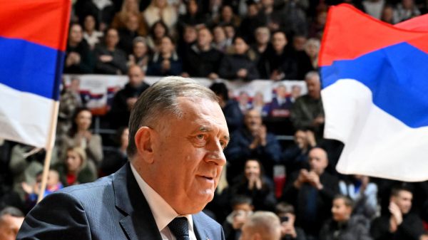 Wahl nach Absetzung von bosnischem Serbenführer Dodik