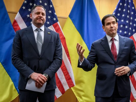 Ukrainischer Präsidialamtschef Jermak und US-Außenminister Rubio