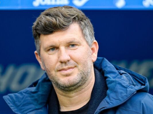 Schicker hat die Wechseldiskussionen beendet