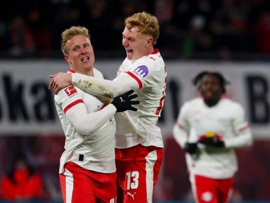 Schlager wird von Seiwald geherzt